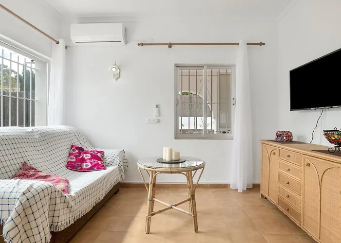 Complejo Alejandra Nyaraló *